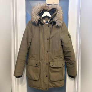 Penfield Insulated Jacket in Dark Olive Size XS